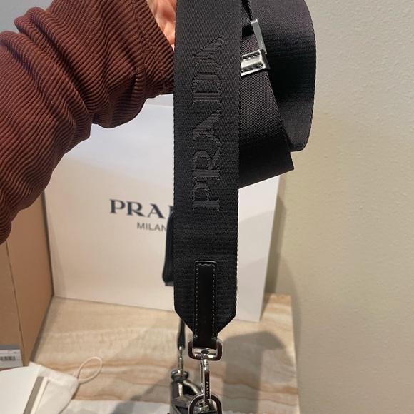 Brand New! AUTHENTIC Prada Brushed Calfskin Re-edition Crossbody with coin pouch - Picture 10 of 13